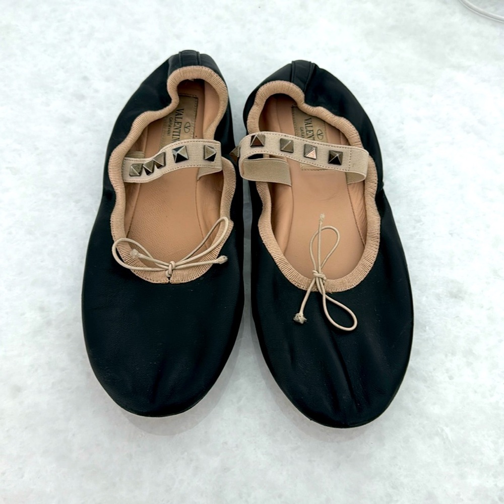 Valentino flats